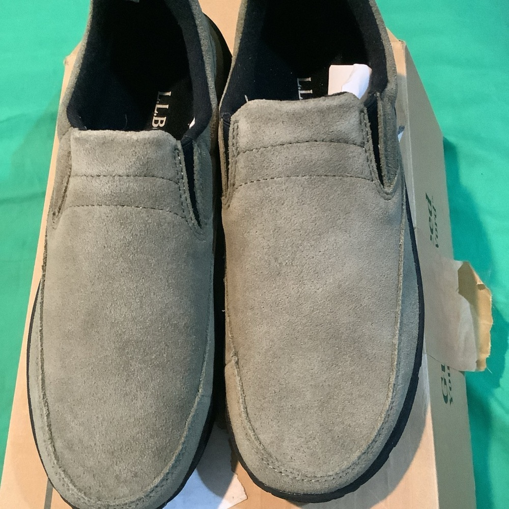 Women Olive LL Bean Slip On Sz 7M